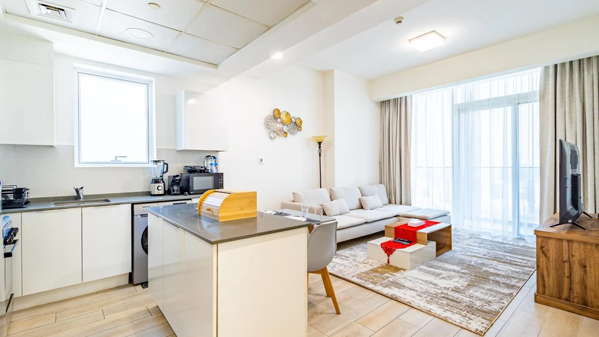 Superhost - Bright & Stylish 1-Bedroom In Bloom Tower, Jvc Dubai
